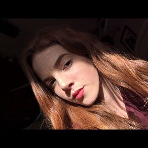 Meet your Posher, Aja